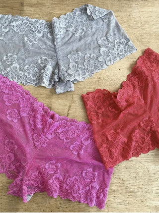 Two Stitches Lace Knickers